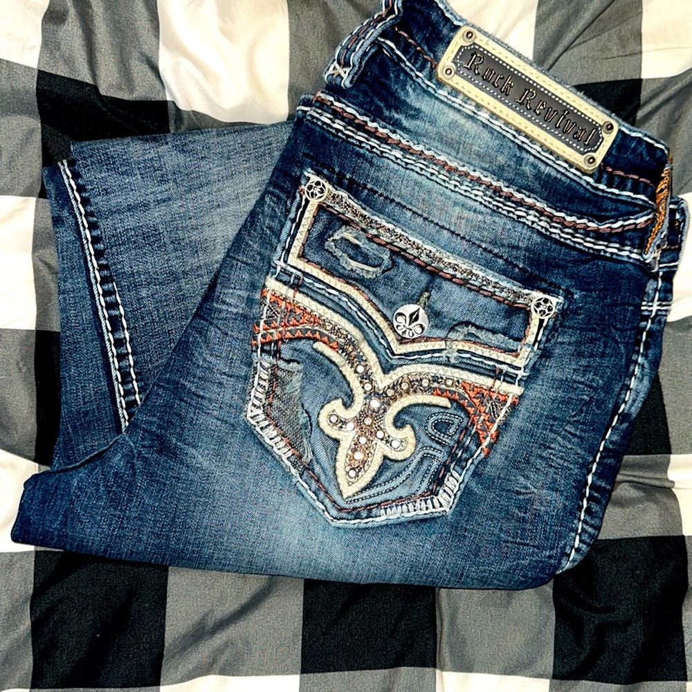 Women’s Size 32 Rock Revival Mid Rise Skinny “Melanie” Line